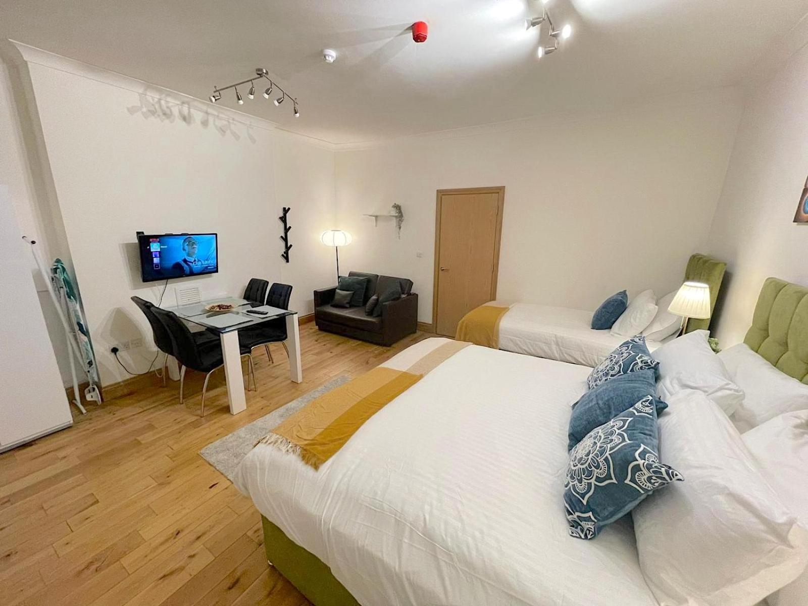 Angel X Kings Cross Hub Apartment London Bagian luar foto